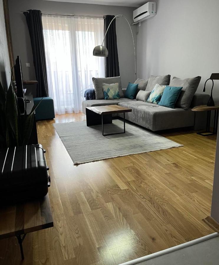 Porta Leks Apartment, Self Check-In, Own Parking Üsküp Dış mekan fotoğraf